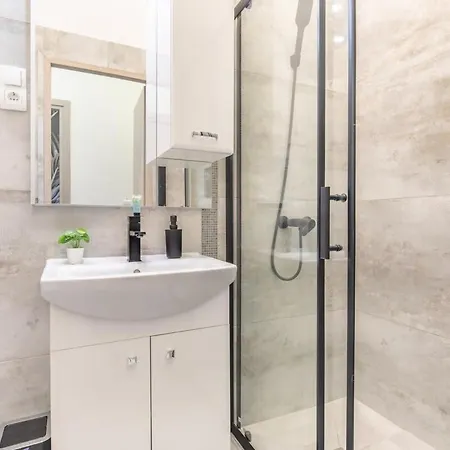 Very New And Modern Apartment Budapest